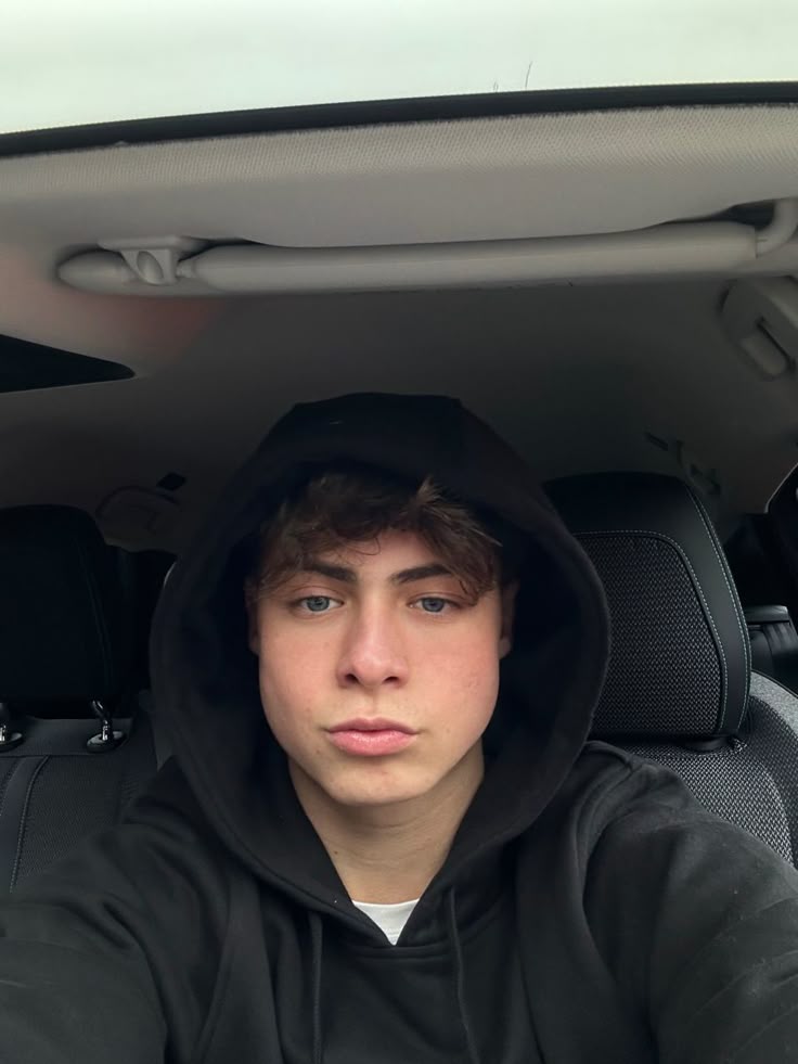 files/Selfie_men_Instagram_inspiration_insta_inspo.jpg